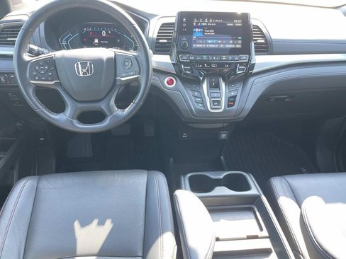 Used 2024 Honda Odyssey Sport image 12
