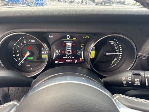 Used 2022 Jeep Wrangler Unlimited Sahara w/ Cold Weather Group image 12