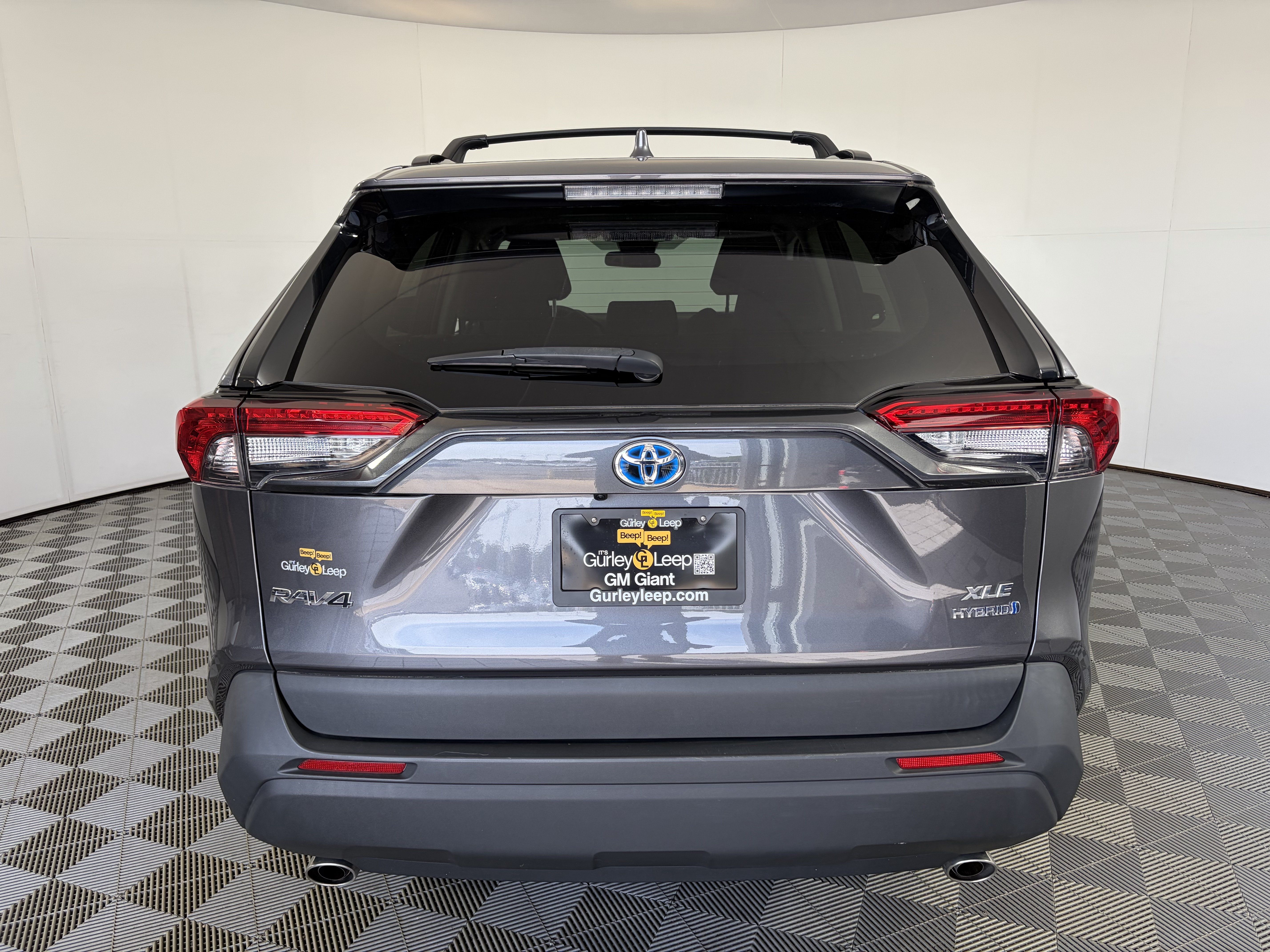 Used 2022 Toyota RAV4 XLE w/ Convenience Package AWD/4WD image 7