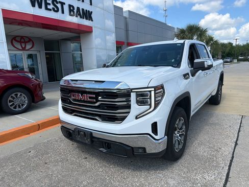 Used 2025 GMC Sierra 1500 SLT RWD image 7