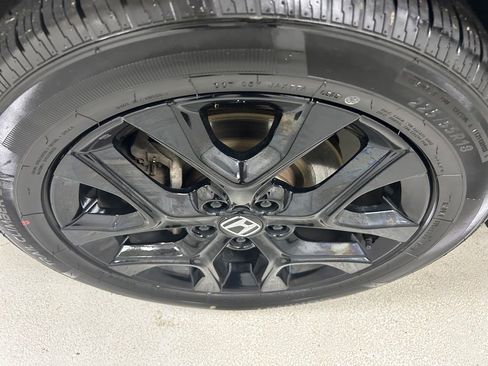 Certified 2023 Honda HR-V Sport image 9