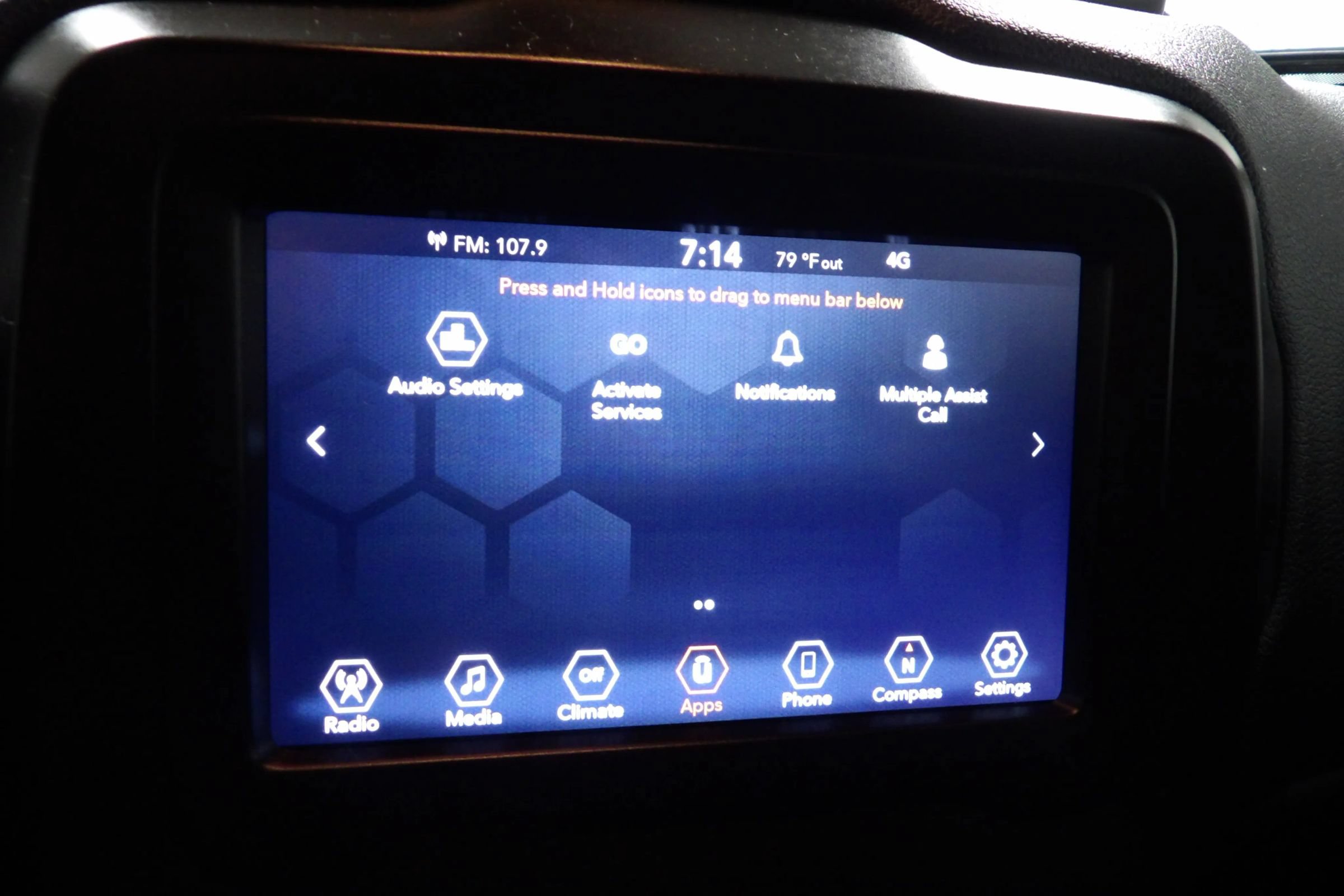 Used 2021 Jeep Renegade Latitude FWD image 17