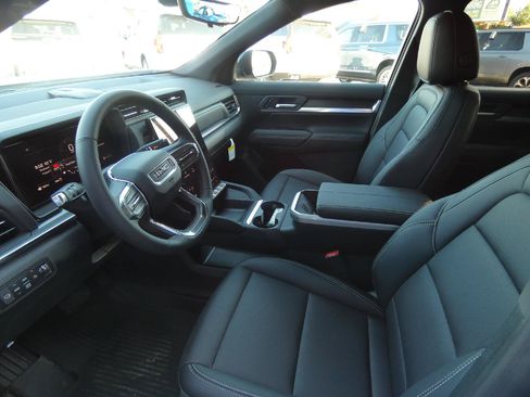 New 2027 GMC Terrain Elevation w/ Elevation Premium Package AWD/4WD image 12