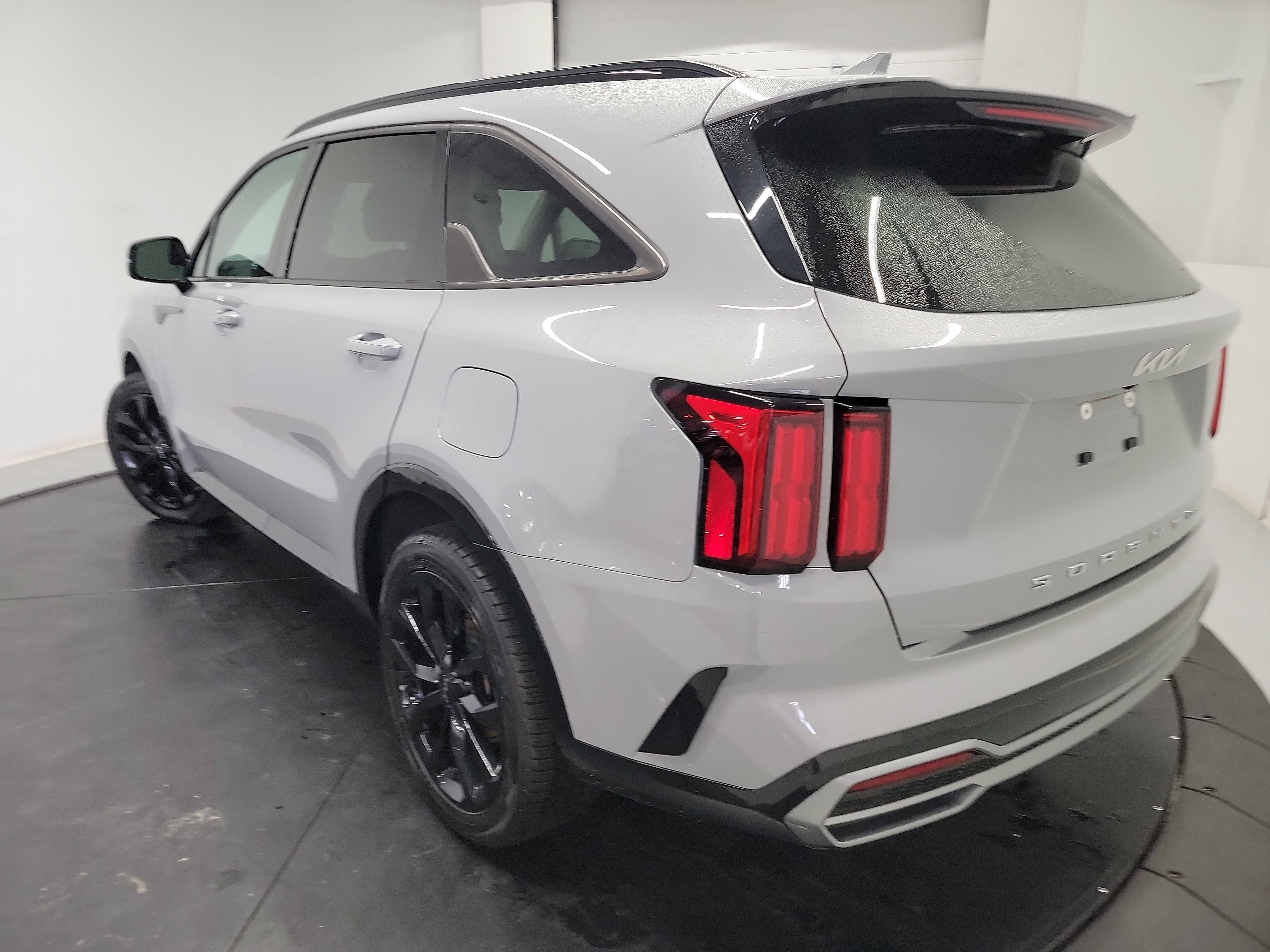 Used 2022 Kia Sorento SX FWD image 6