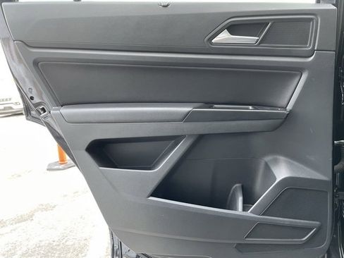 Used 2021 Volkswagen Atlas SE w/ Panoramic Sunroof Package image 28