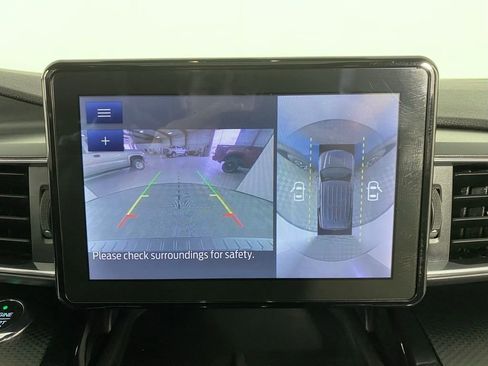 Used 2021 Ford Explorer ST image 23