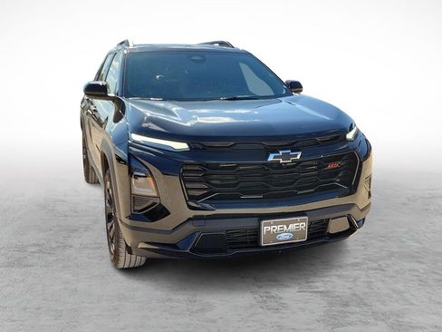 Used 2025 Chevrolet Equinox RS FWD image 2
