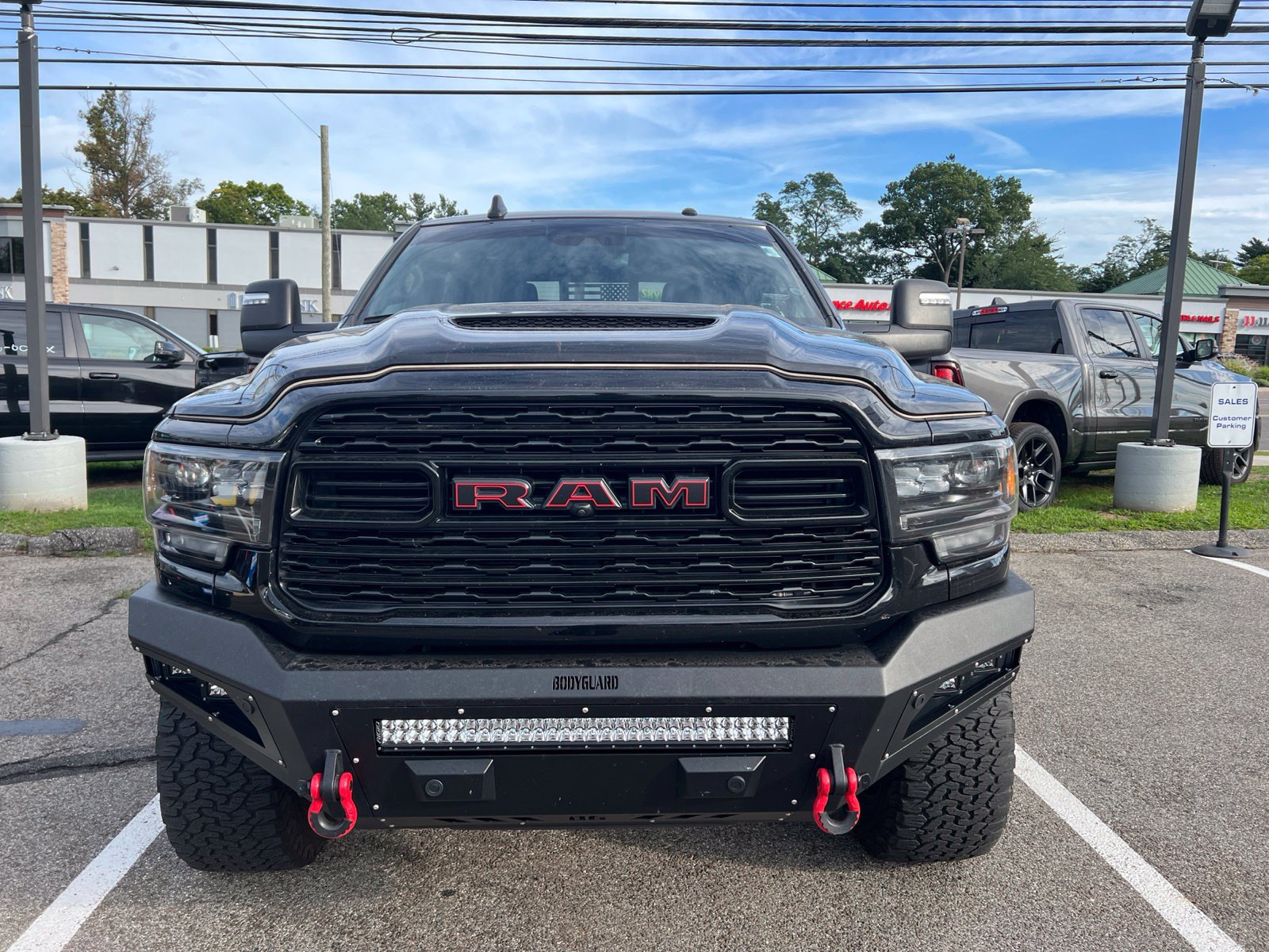 Used 2023 RAM 2500 Limited AWD/4WD image 2
