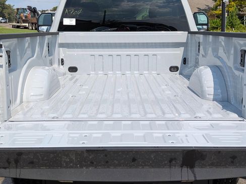 New 2026 Ford F350 XLT w/ FX4 Off-Road Package AWD/4WD image 15