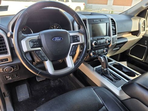 Used 2018 Ford F150 Lariat w/ Equipment Group 502A Luxury AWD/4WD image 4