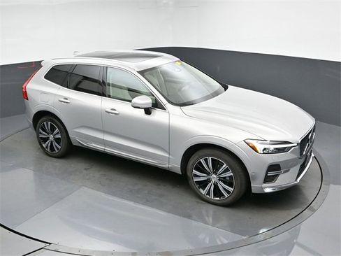 Used 2023 Volvo XC60 B5 Plus w/ Climate Package image 17