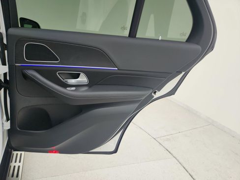 Certified 2025 Mercedes-Benz GLE 350 4MATIC image 32