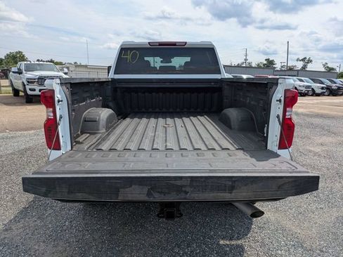 Used 2024 Chevrolet Silverado 2500 Custom w/ Custom Value Package AWD/4WD image 13