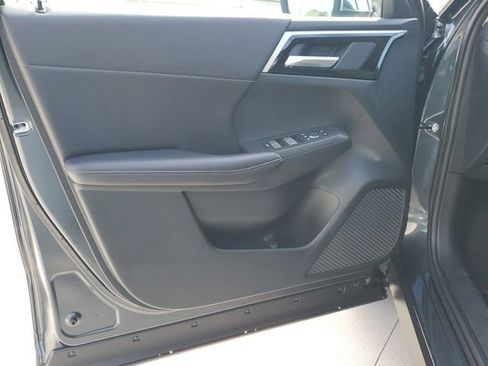 New 2025 Mitsubishi Outlander SE AWD/4WD image 18