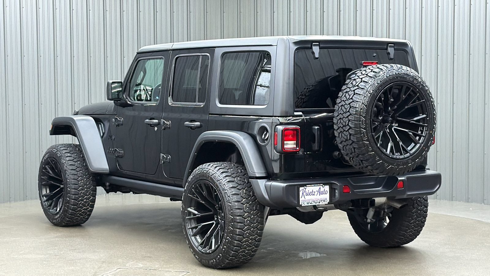 Used 2025 Jeep Wrangler Unlimited Sport AWD/4WD image 3