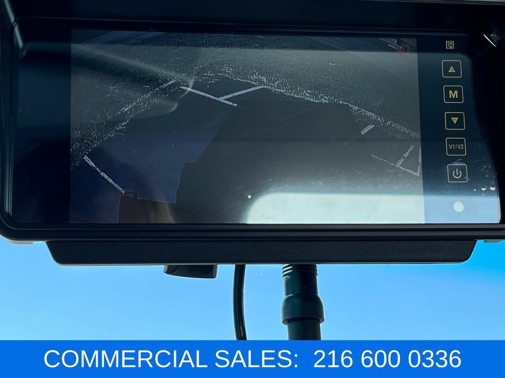 Used 2024 Isuzu NPR RWD image 22