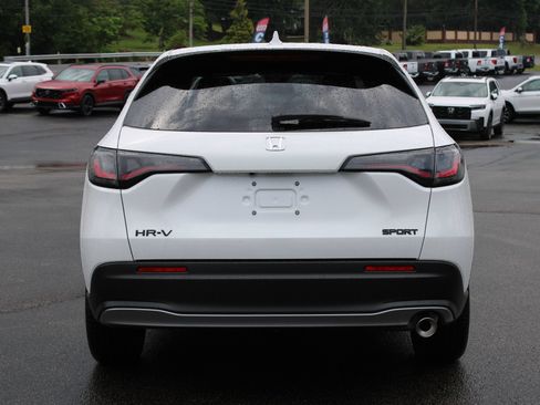 New 2026 Honda HR-V Sport image 9