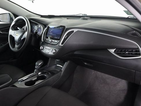 Used 2024 Chevrolet Malibu LT FWD image 9