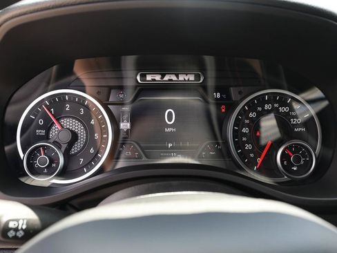 New 2026 RAM 1500 Express AWD/4WD image 14