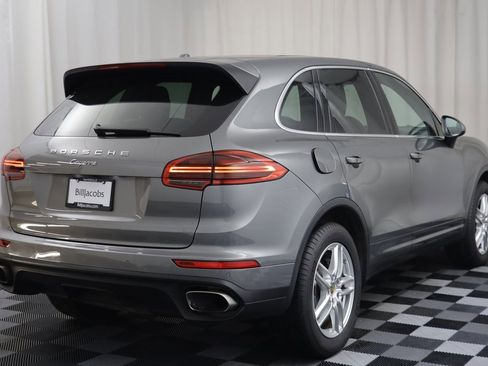 Used 2016 Porsche Cayenne image 18