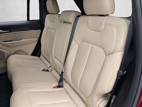 New 2026 Jeep Grand Cherokee Limited image 16
