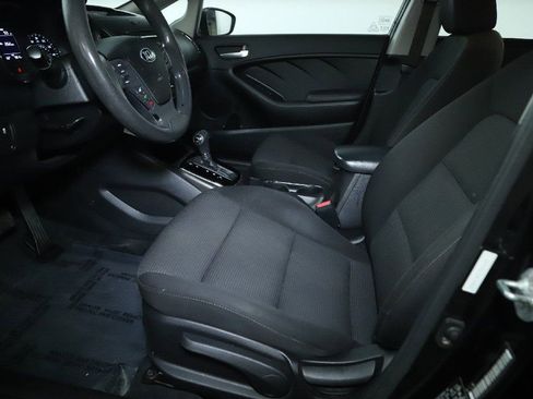 Used 2017 Kia Forte LX image 18