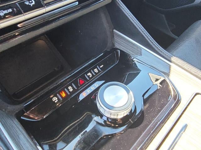 Used 2022 Jeep Wagoneer Series II RWD image 15