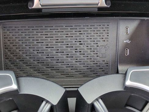 Used 2025 Mercedes-Benz GLE 350 4MATIC image 33