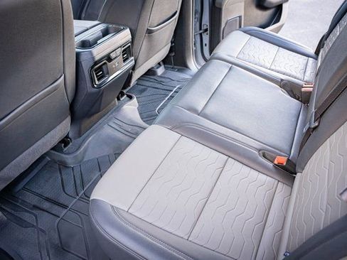 Used 2024 Chevrolet Silverado 1500 ZR2 w/ Technology Package image 33