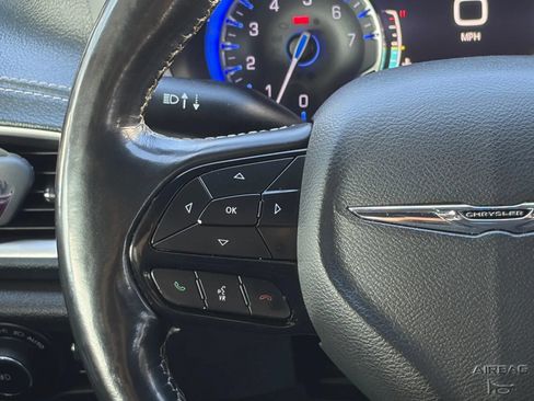 Used 2021 Chrysler Pacifica Touring w/ Cold Weather Group AWD/4WD image 32