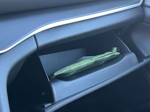 Used 2024 Jeep Grand Cherokee Altitude image 24