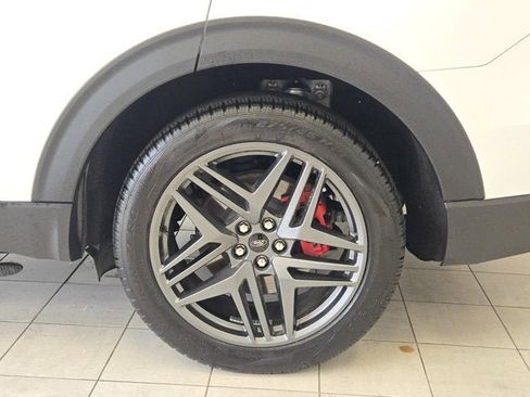 Used 2025 Ford Explorer ST AWD/4WD image 13