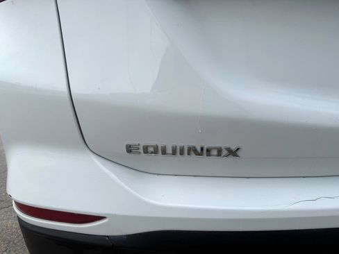 Used 2020 Chevrolet Equinox LS w/ LS Convenience Package FWD image 6