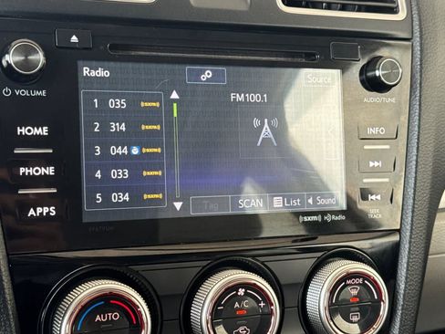 Used 2018 Subaru Forester 2.5i Premium AWD/4WD image 18