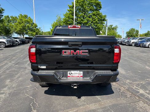 Used 2024 GMC Canyon Denali AWD/4WD image 8