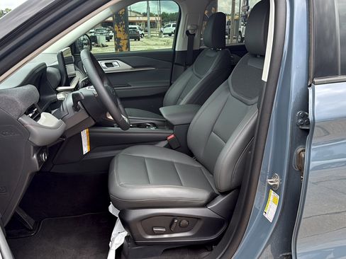 New 2026 Ford Explorer Active w/ Active Comfort Package RWD image 16
