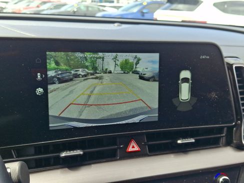 Used 2023 Kia Sportage EX FWD image 29
