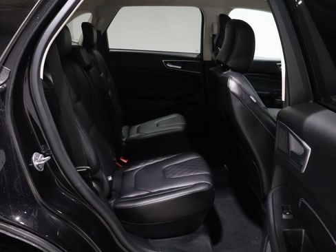 Used 2024 Ford Edge Titanium image 21