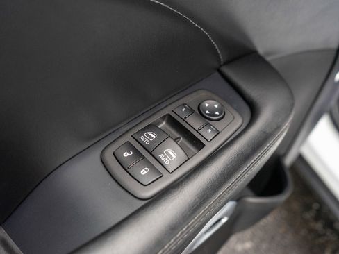 Used 2023 Dodge Challenger GT w/ Plus Package image 14