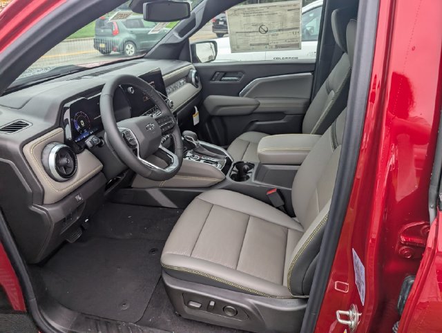 New 2026 Chevrolet Colorado ZR2 w/ Technology Package AWD/4WD image 13