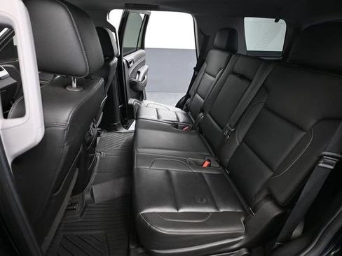 Used 2019 Chevrolet Tahoe LT w/ RST Edition AWD/4WD image 45