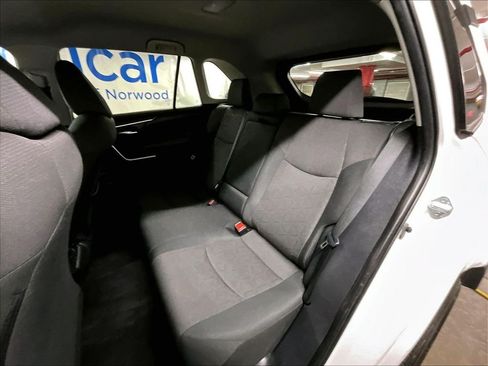 Certified 2024 Toyota RAV4 XLE AWD/4WD image 15