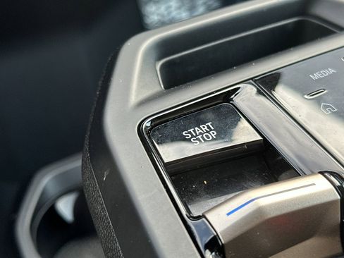 Used 2024 BMW iX xDrive50 w/ Sport Package image 23