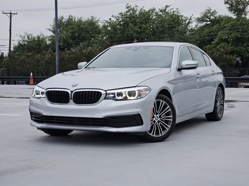 Used 2020 BMW 530i w/ Premium Package RWD image 1