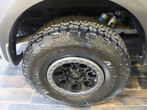 Used 2017 Ford F150 Raptor w/ Equipment Group 802A Luxury AWD/4WD image 85