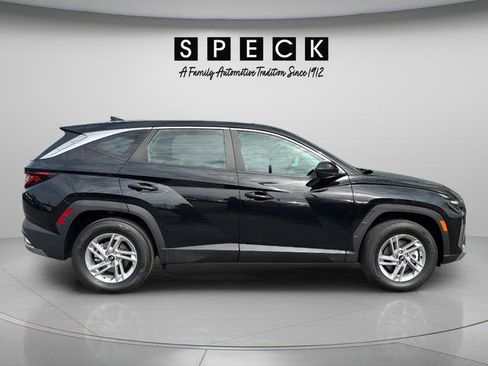 Certified 2025 Hyundai Tucson SE AWD/4WD image 5
