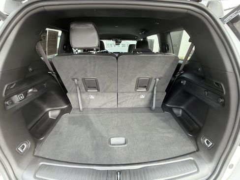 Used 2024 Jeep Grand Cherokee L Limited image 30