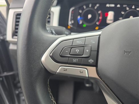 Used 2022 Volkswagen Atlas SE image 23