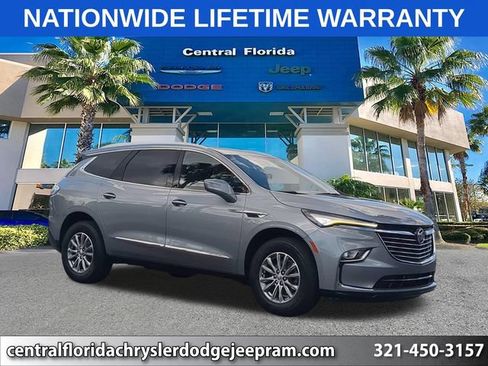 Used 2023 Buick Enclave Essence FWD image 1