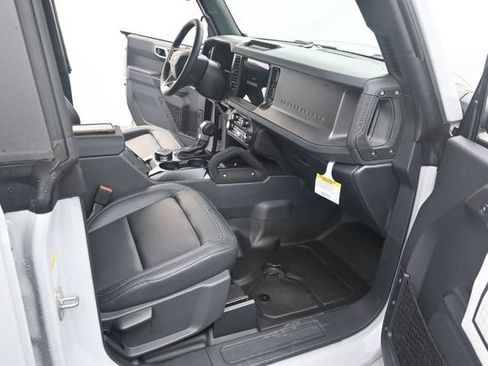 New 2026 Ford Bronco Big Bend w/ Black Diamond Package AWD/4WD image 16